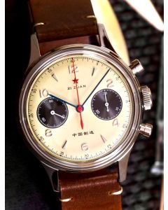 Red Star Seagull 1963 Chronograph Panda Acryl 38mm