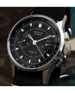 Mit hellbraunem Juchten Lederband 