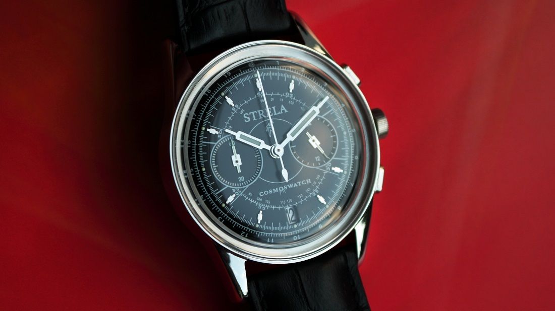 montre liée à l'espace à moins de 300 € Univaque-strela-cosmoswatch-chronograph-04_1