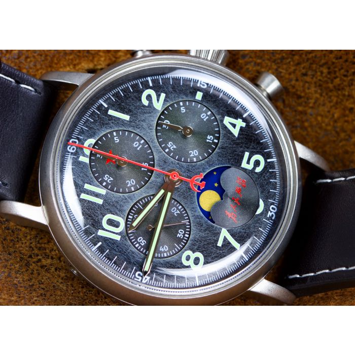 Red star hand wind mechanical chronograph with moonphase store